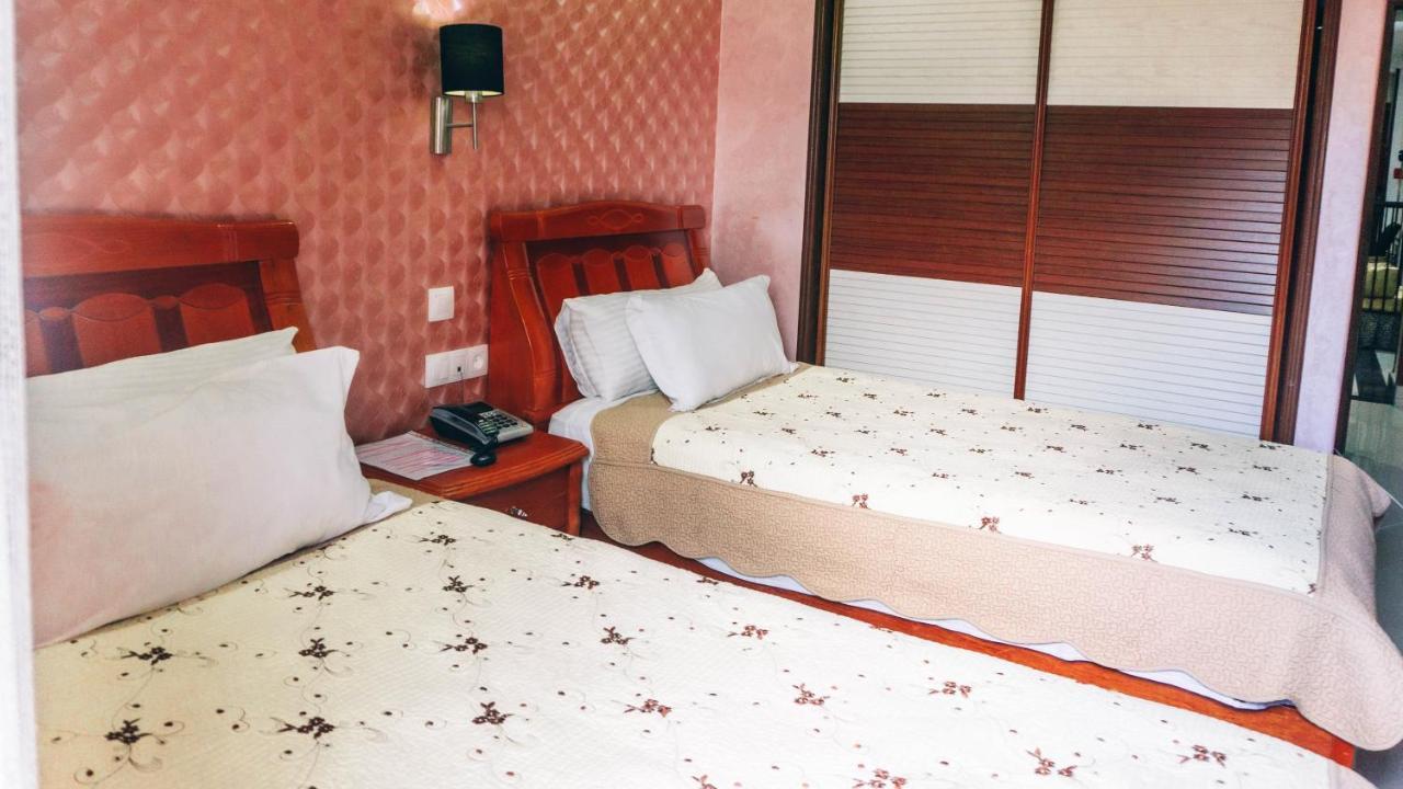 Hotel Atenas Tétouan Dış mekan fotoğraf